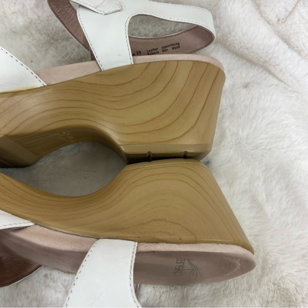Dansko White June Leather Sandal size 39/8.5/9. - Picture 12 of 15